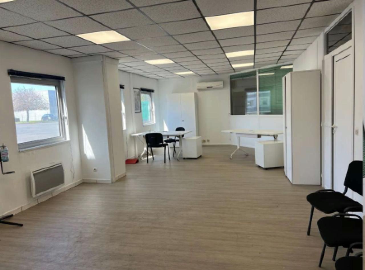 Local d'activité Fretin 500m² Location local d'activité Fretin Nord OLACT2316328 4